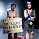 « C’est (un peu) compliqué d’être l’origine du monde », création collective Les Filles de Simone, mise en scène Claire Fretel, au Théâtre du Rond-Point