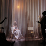 Les Vibrants, texte d’Aïda Asgharzadeh, mise en scène par Quentin Defalt, au théâtre de La Reine Blanche, scène des arts et des sciences