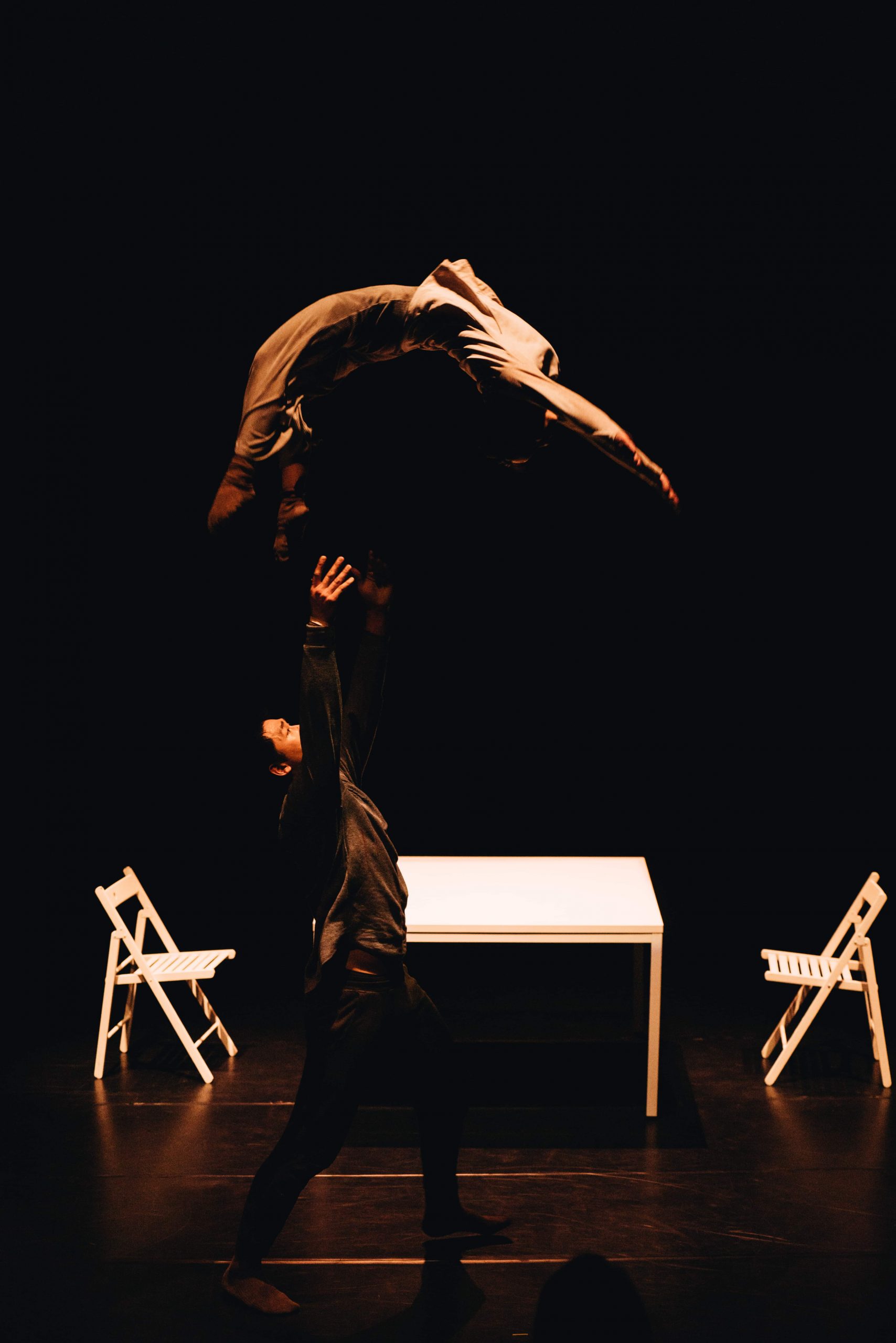 2. ©0471 Acro Physical Theatre, Photo by HO Chao-Sheng